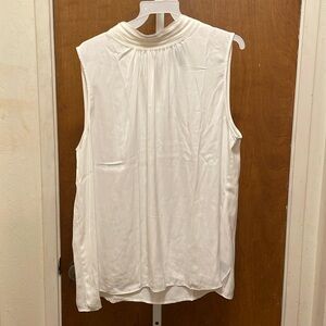 Blouse sleeveless NWOT